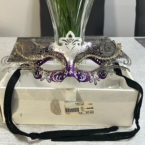 Like New Masquerade Mask